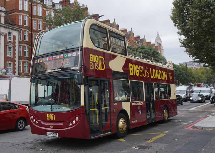 Big Bus Alexander Dennis Enviro400 DA228